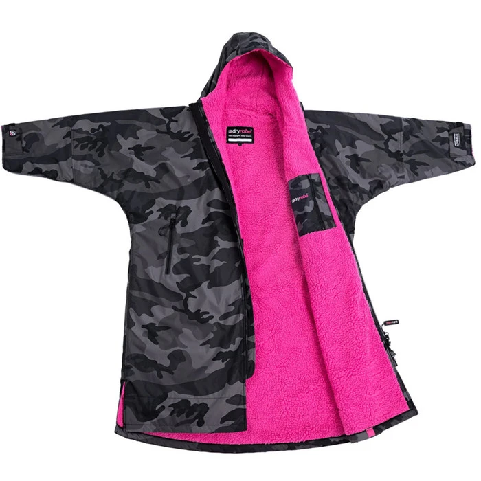 2021 Dryrobe Advance Long Sleeve Premium Outdoor Change Robe LSDABB - Black Camo / Pink Colour Pink/Black Camo 3 2021 Dryrobe Advance Long Sleeve Premium Outdoor Change Robe LSDABB - Black Camo / Pink Colour Pink/Black Camo