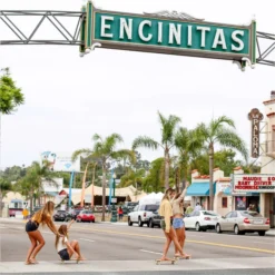 2023 Sun Bum Original SPF 30 Sunscreen Spray 170g SB322408 -Vogemate Sales Store 6338 202320Sun20Bum20Original20SPF203020Sunscreen20Spray20170g20SB32240820Lifestyle201.700x700